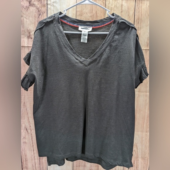 For The Republic Womens V-Neck T-Shirt black grey  Ruffle Sleeve Size small - Picture 1 of 3